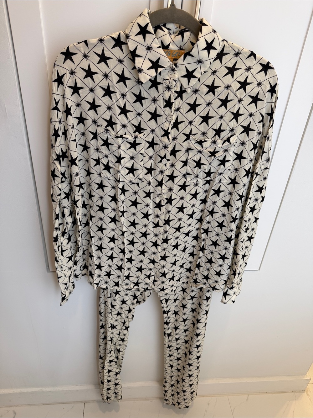 VRG GRL Star-Print Set in White and Black